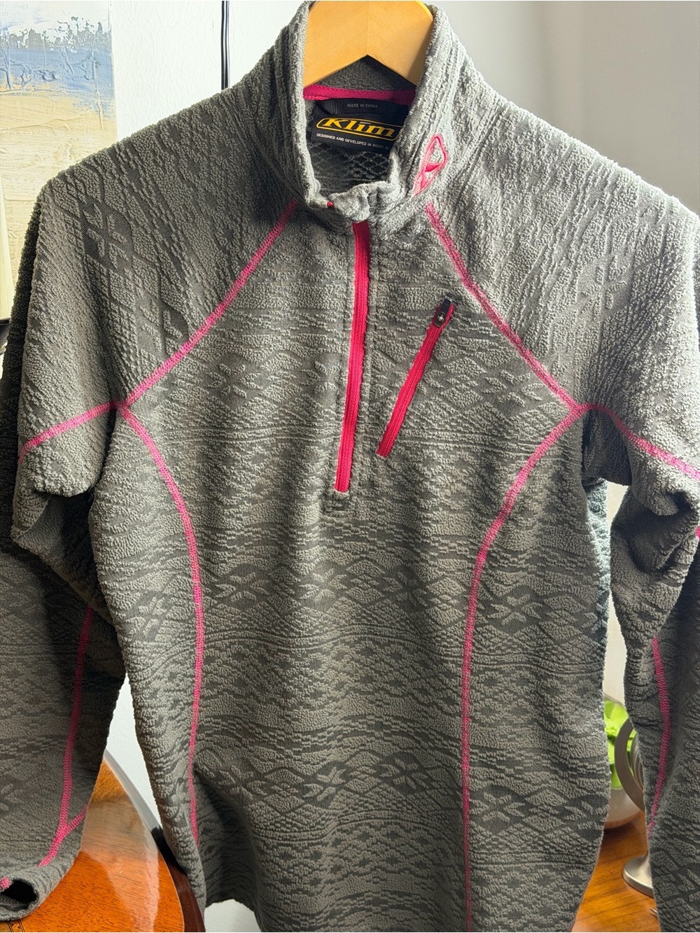 Klim Women’s Gray Fleece Pullover with Pink Trim